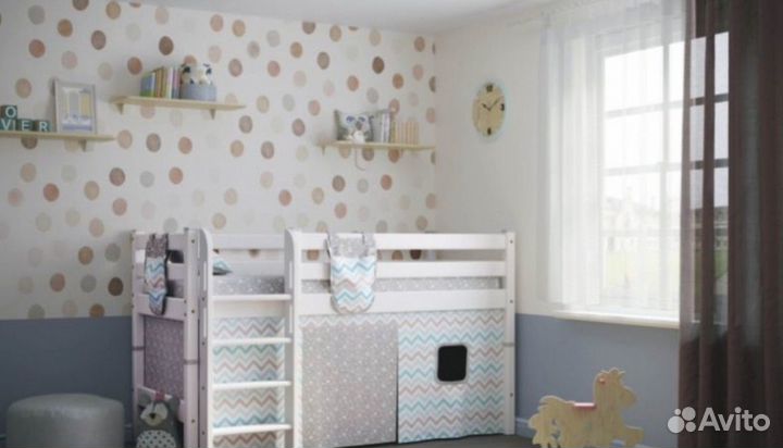 Детская кроватка с матрасом