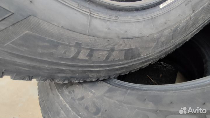 Bridgestone Blizzak W810 205/75 R16C