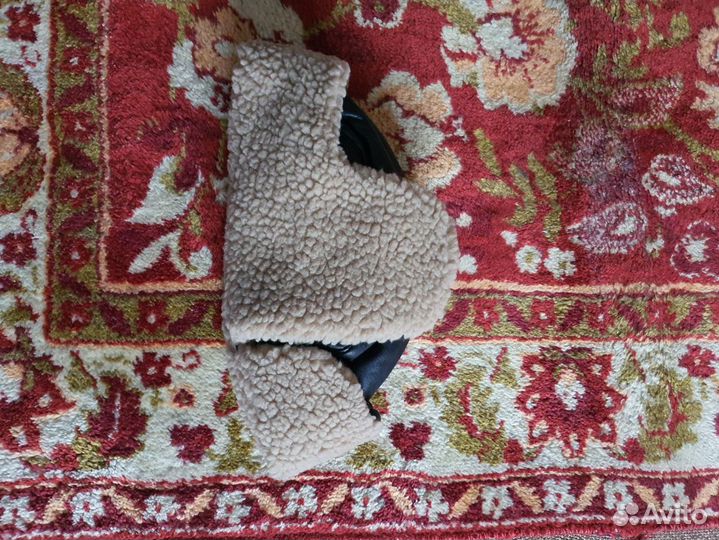 Шапка - пилот новая