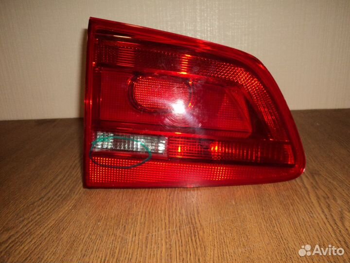 Фонарь задний левый внутр. для VW Touran 2010-16