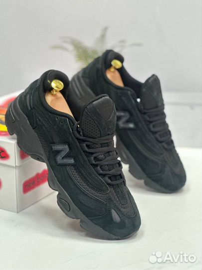 Чёрные кроссовки New Balance 1000: Стиль и Комфорт