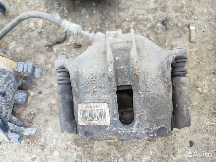 Peugeot 207 суппорт тормозной передний