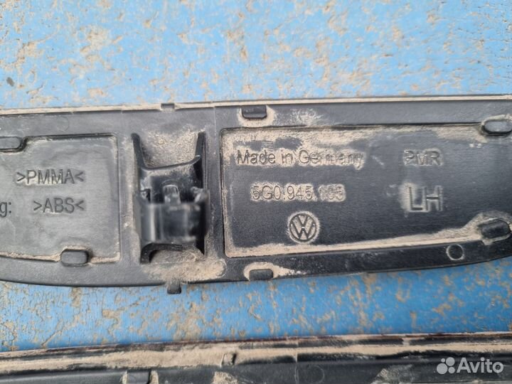 Катафоты заднего бампера Volkswagen Golf 7