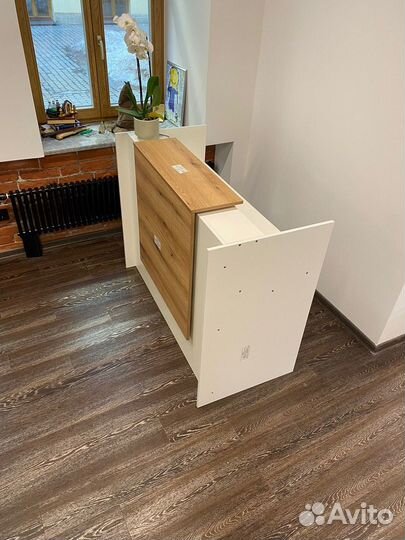 Стойка ресепшн в наличии