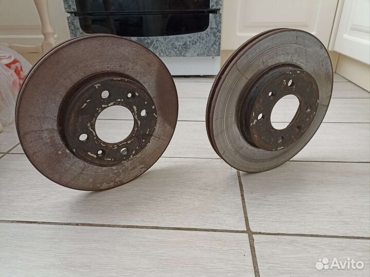 Диски тормозные передние на Kia rio 3