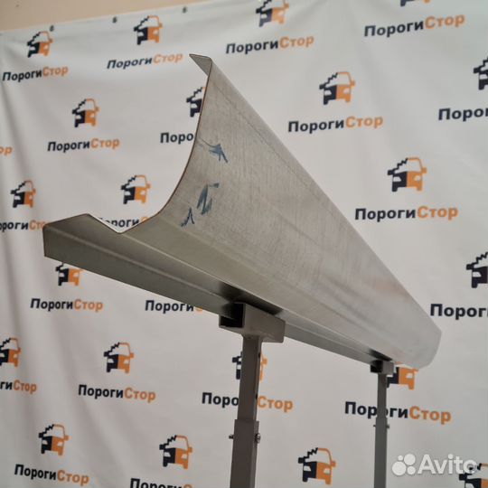 Ремонтные пороги VW Jetta 5 полупрофиль левый