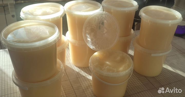 Натуральный деревенский мёд