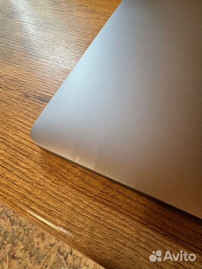 Apple Macbook pro 13 2020 m1 8gb 256
