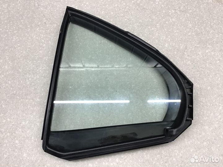 Стекло двери задней левой Mitsubishi Lancer (CX CY