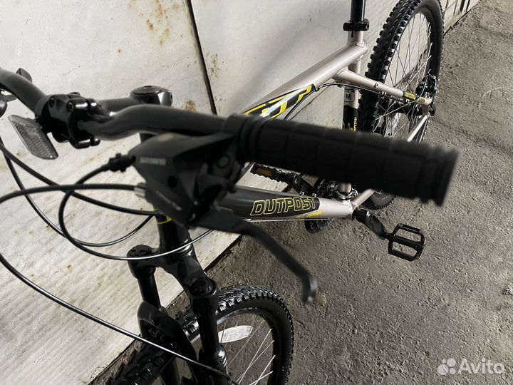 Велосипед GT рама M