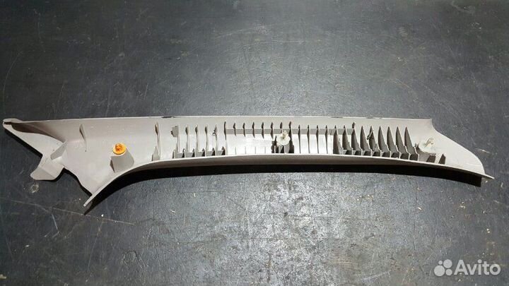 Накладка стойки салона передняя левая Subaru