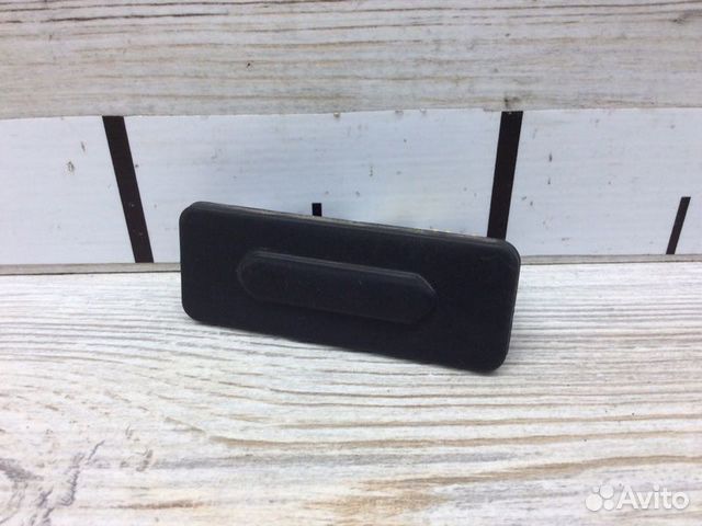 Кнопка открывания багажника Renault Arkana пробег