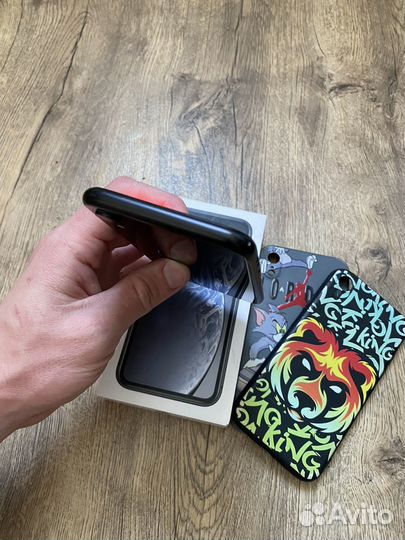 iPhone Xr, 64 ГБ