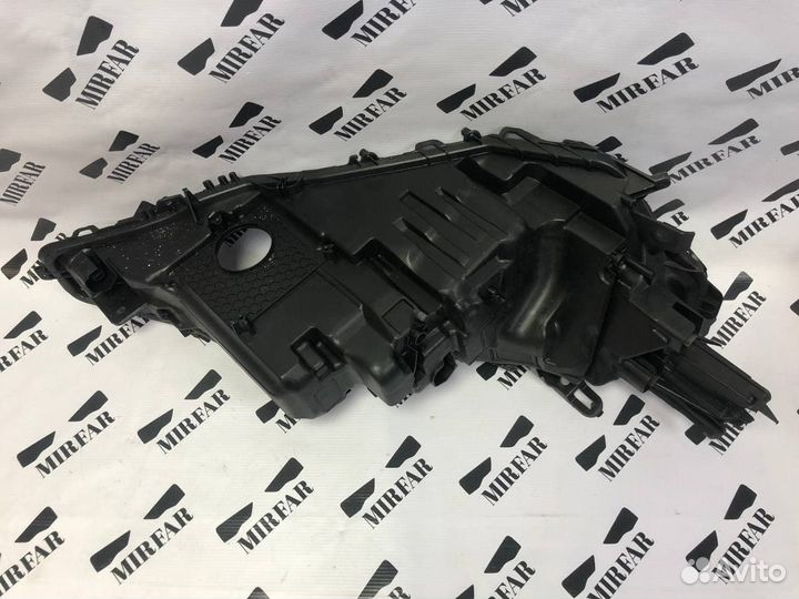 Левый корпус фары Lexus ES 7 2018-н.в. Full LED