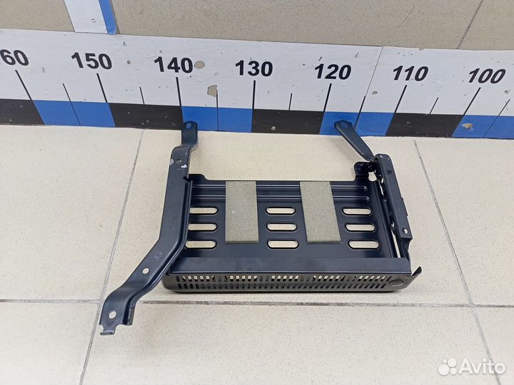 Кронштейн (сопут. товар) Land Cruiser (150) -Prado