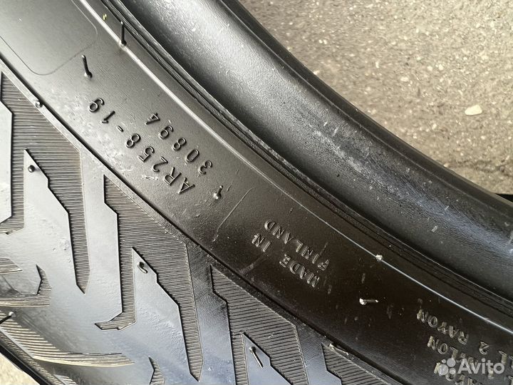 Nokian Tyres Hakkapeliitta 8 245/50 R18 100T