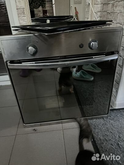 Встраиваемый газоый духовой шкаф