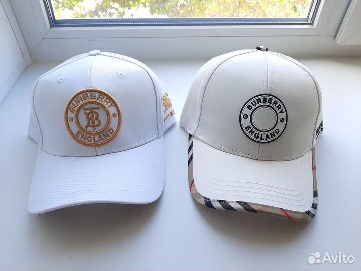Бейсболка Burberry белая