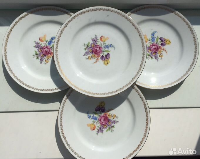 Тарелки фарфоровые Чехословакия винтаж