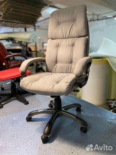 Компьютерное кресло