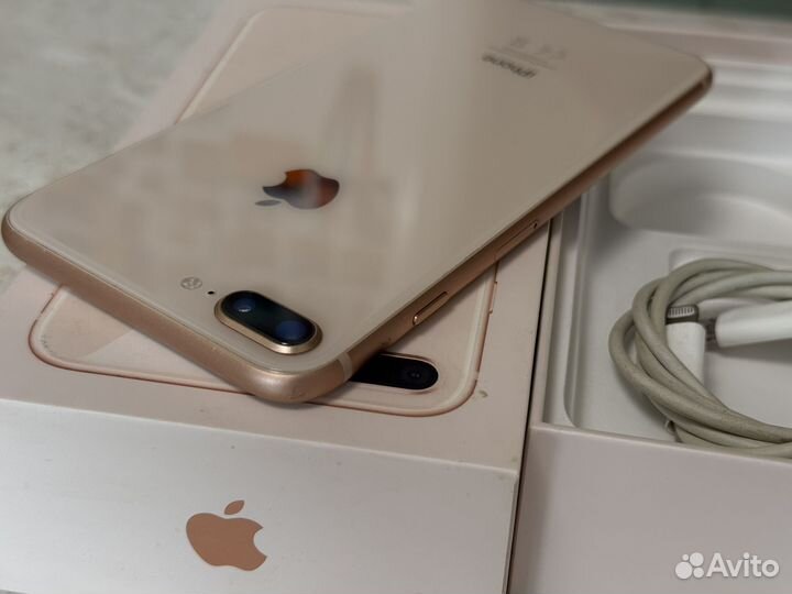 iPhone 8 Plus, 64 ГБ