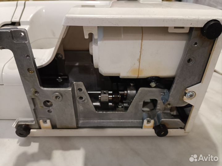 Швейная машина Janome JT1108