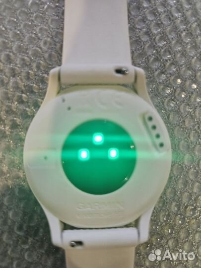 Часы Garmin Vivomove HR
