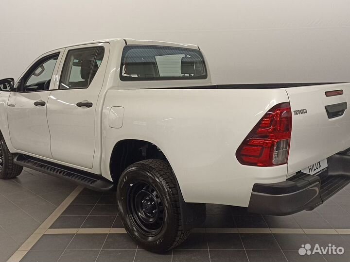 Toyota Hilux 2.4 МТ, 2023, 23 км