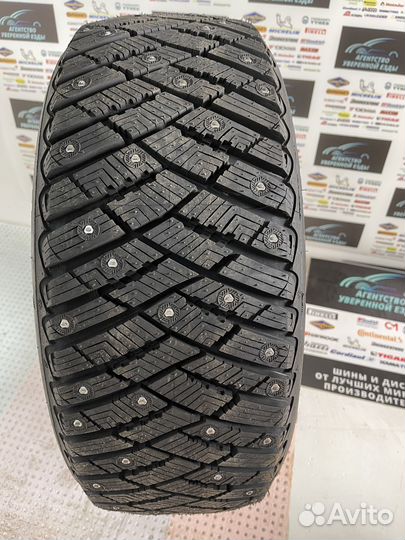 Goodyear UltraGrip Ice Arctic SUV 215/50 R17 95T