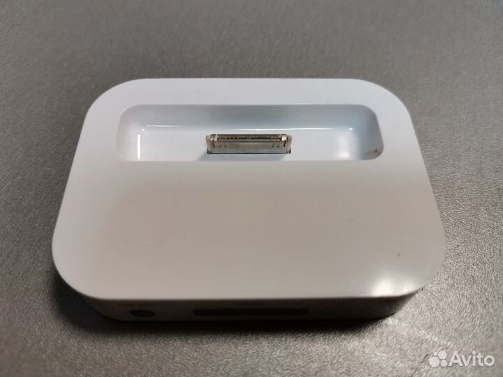 Зарядная станция для iPhone 4, 4s