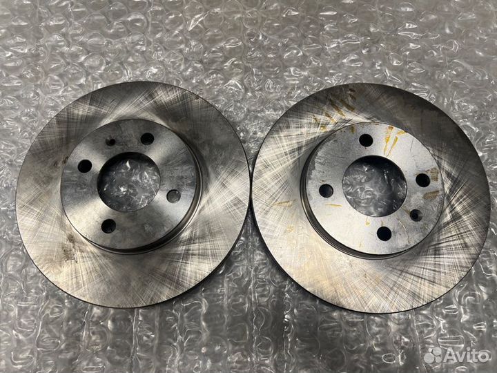 Диск тормозной передний Mitsubishi Lancer 1991