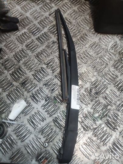 Поводок стеклоочистителя задний Opel Corsa D