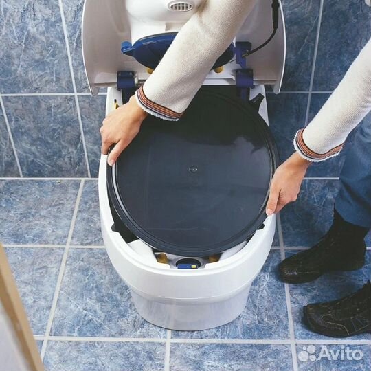 Компостирующий биотуалет Separett Villa 9000