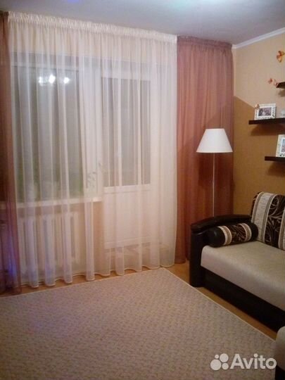 Продаются шторы двухцветные