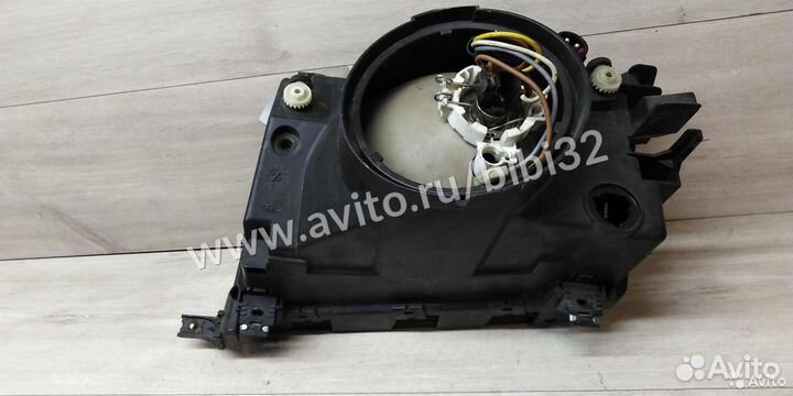 Фара передняя правая Audi 100 C4