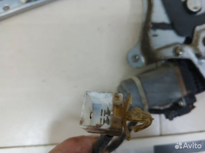Стеклоподъемник электр. передний левый Chevrolet Aveo T250 2005-2011