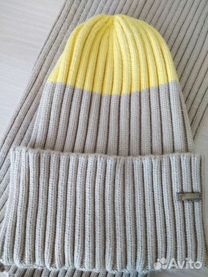 Комплект шапка и снуд