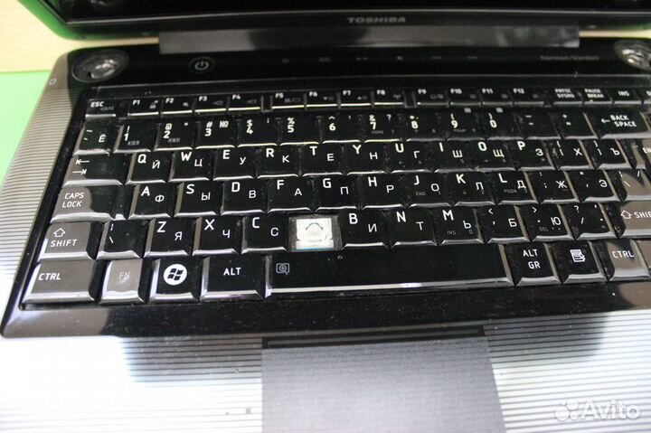 Toshiba Satellite A300-15E-RU X2 3Gb 200Gb 15.6