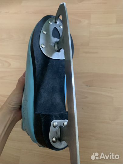 Коньки фигурные 37 размер