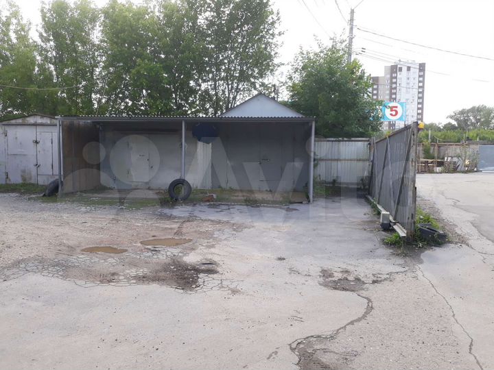 Гараж, > 30 м²