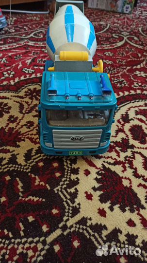 Игрушка грузовик