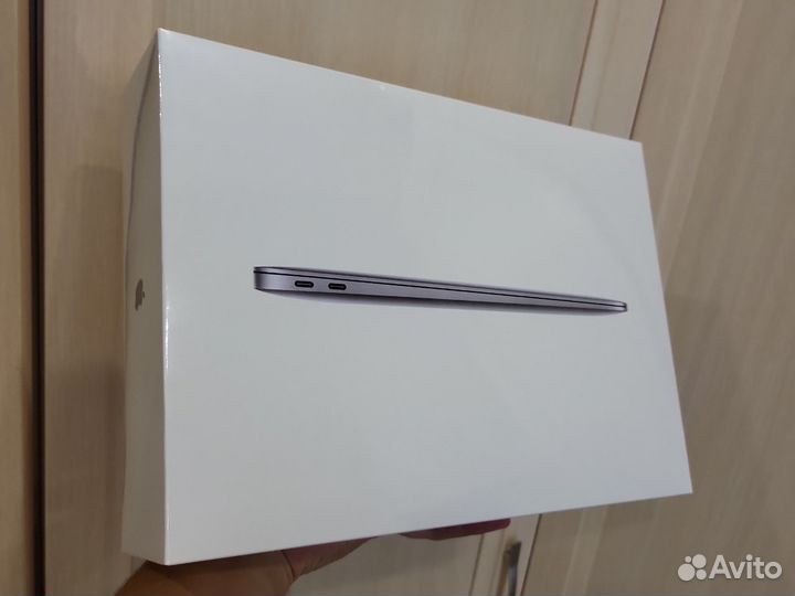 Apple Macbook Air M1 8/256Gb новый