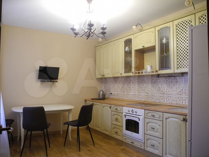 3-к. квартира, 110 м², 4/17 эт.