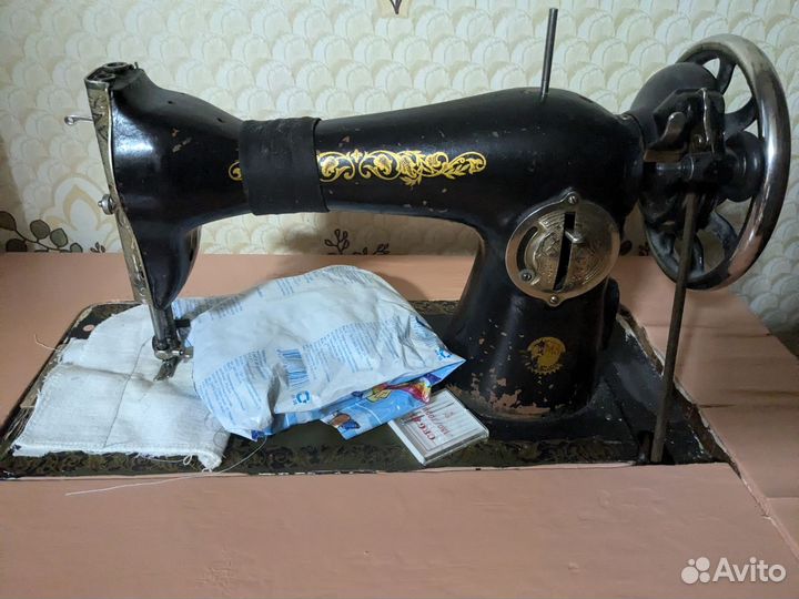 Швейная машина подольск ножная