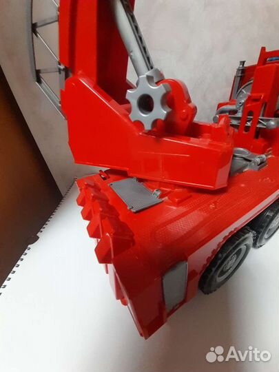 Большаяпожарная машина (германия) иавтомобиль /пар