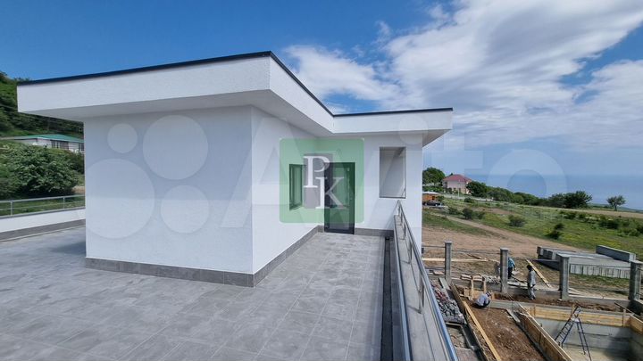 Дом 208,6 м² на участке 5 сот.