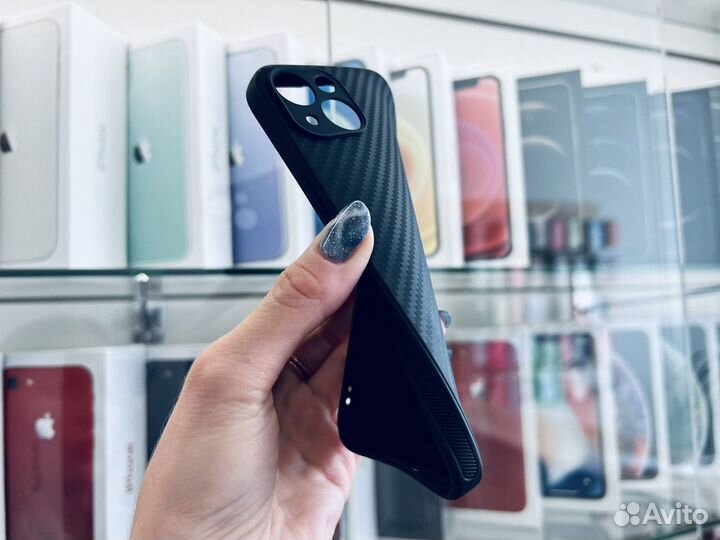 Чехол на iPhone 13