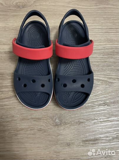 Сандалии детские Crocs
