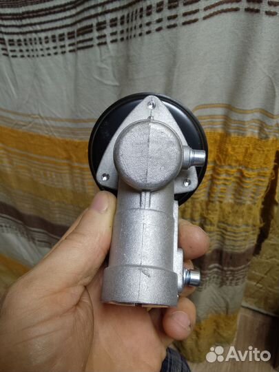 Редуктор нижний для бензокосы