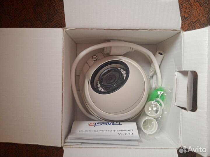 Камера видеонаблюдения для дома вайфай новая (2шт)